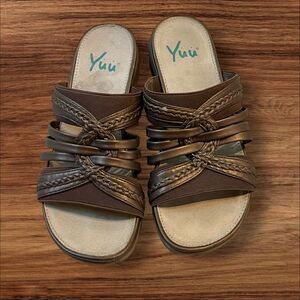 Yuu Mavie Bronze Bronze Braided Strappy Comfort Sandals Women’s Size 6.5M